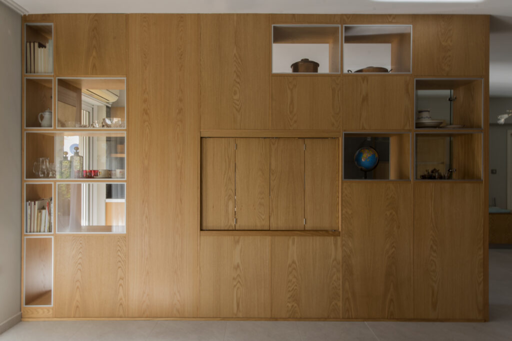 Modular wall, interior design, oak furniture