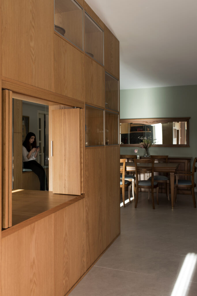 Modular wall, interior design, oak furniture